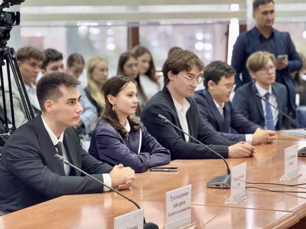 Д.Н.Чернышенко в Казахстанском филиале МГИМО