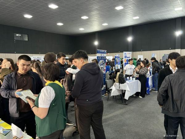 «Study in Kazakhstan»: 14 городов и тысячи абитуриентов 