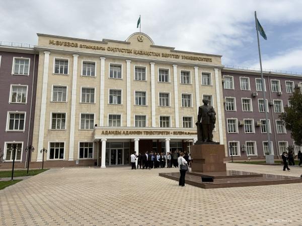 «Study in Kazakhstan»: 14 городов и тысячи абитуриентов 