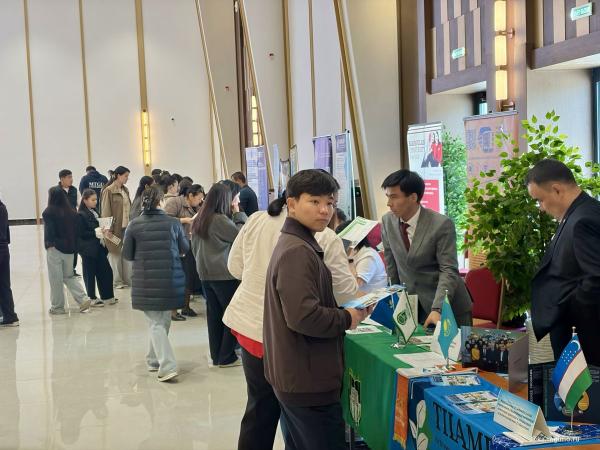 «Study in Kazakhstan»: 14 городов и тысячи абитуриентов 